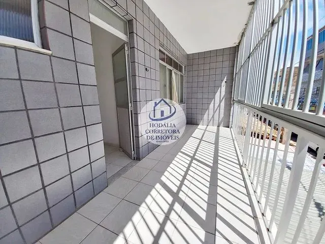 Imagem 10: Casa para Venda em Itapuã, Casal 3 Quartos (2 Suítes), Perto da Praia, Comércio Ou