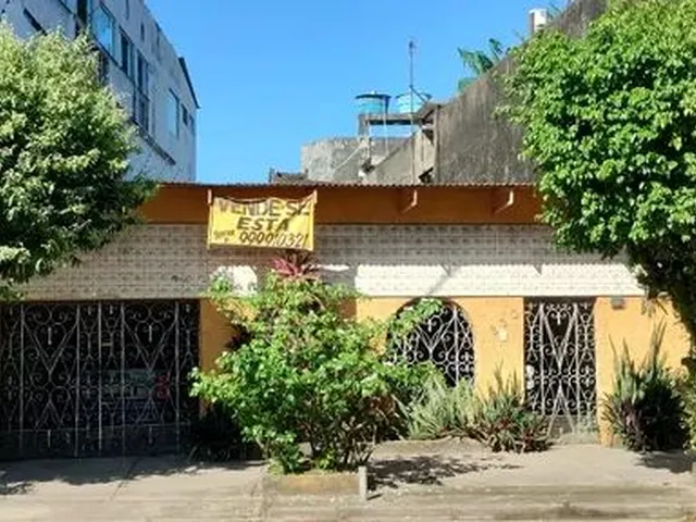 Imagem 1: Casa 4/4 na Celso Malcher 10,5 X 30 de Fundos