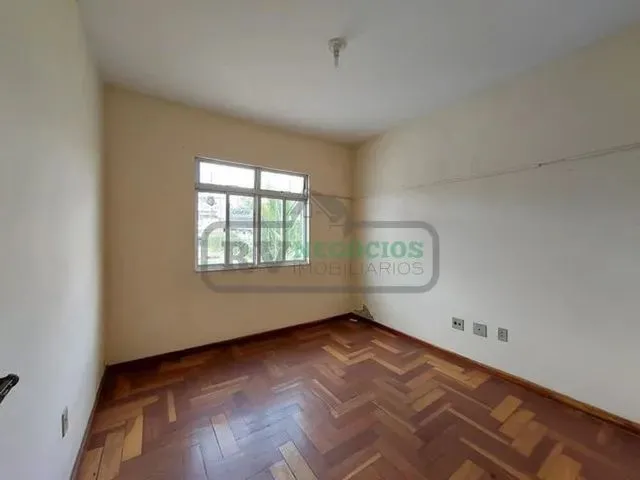 Imagem 3: )(- Muito Bem Localizada! Casa de Vila. Casa Possui 3 Quartos Ótimo Terraço e Garagem