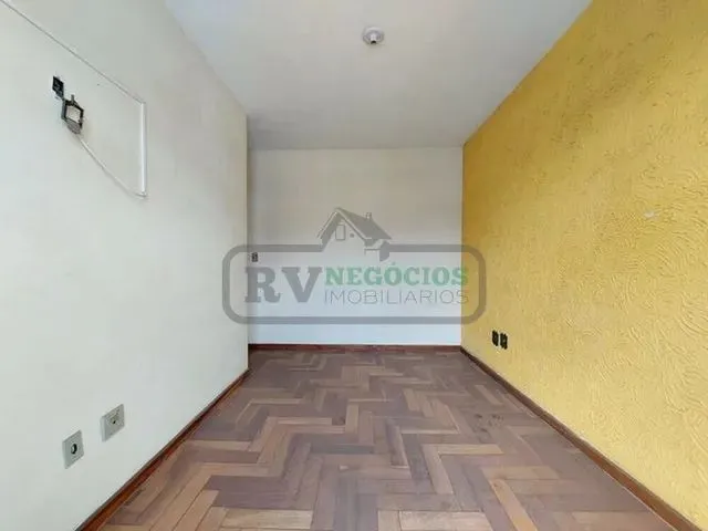 Imagem 7: )(- Muito Bem Localizada! Casa de Vila. Casa Possui 3 Quartos Ótimo Terraço e Garagem