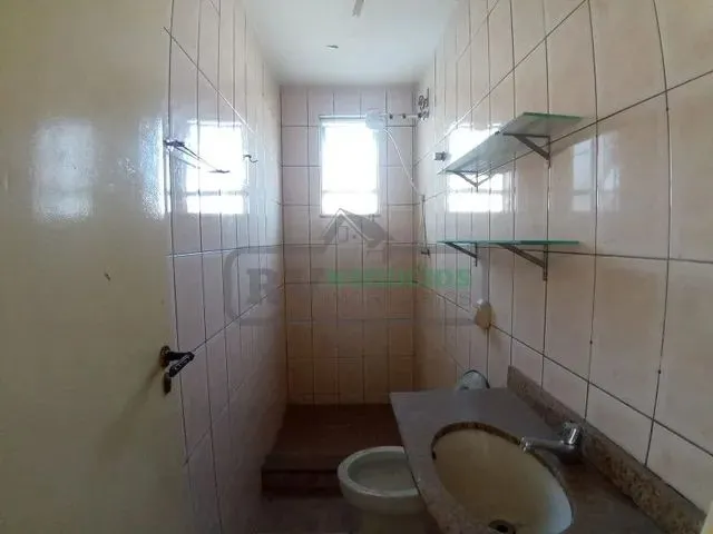 Imagem 13: )(- Muito Bem Localizada! Casa de Vila. Casa Possui 3 Quartos Ótimo Terraço e Garagem
