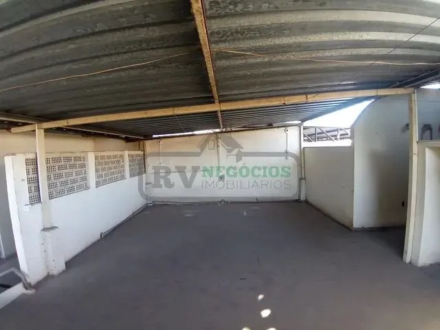 Imagem 2: )(- Muito Bem Localizada! Casa de Vila. Casa Possui 3 Quartos Ótimo Terraço e Garagem