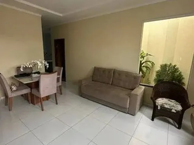 Imagem 1: Casa para Venda com 143 Metros Quadrados com 3 Quartos em Centro - Águas da Prata - Sp