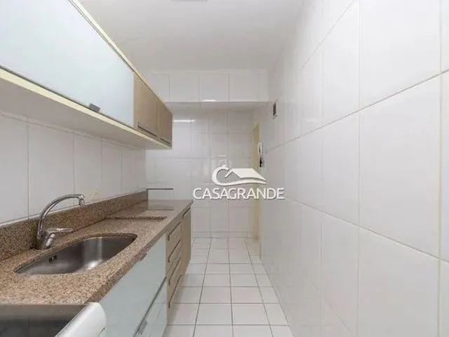 Imagem 7: Apartamento com 2 Dormitórios À Venda, 70 M² por R$ 350.000,00 - Cabral - Curitiba/Pr