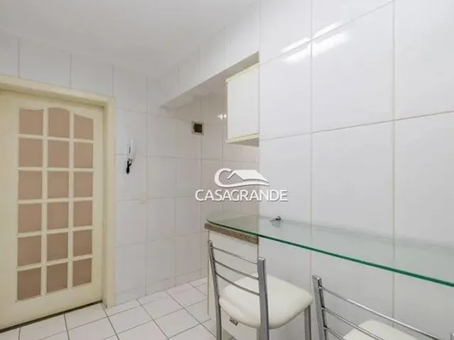 Imagem 6: Apartamento com 2 Dormitórios À Venda, 70 M² por R$ 350.000,00 - Cabral - Curitiba/Pr