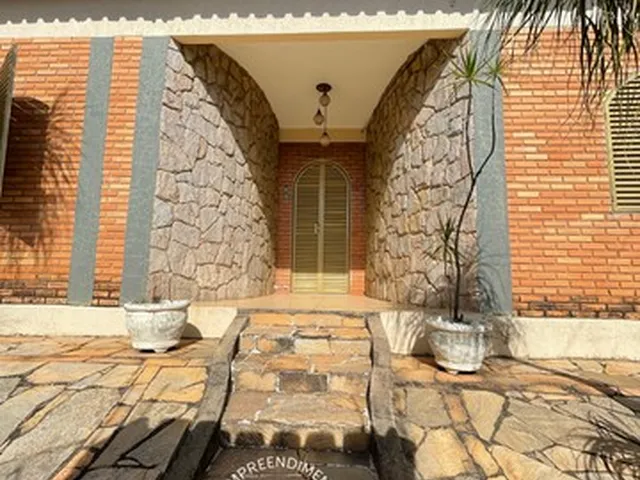 Imagem 4: Vendo Casa com 4 Suítes no Centro. Luzia?Nia/Go