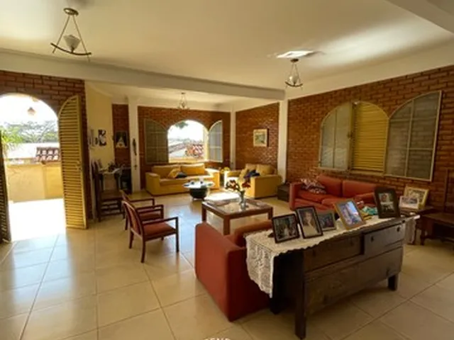 Imagem 10: Vendo Casa com 4 Suítes no Centro. Luzia?Nia/Go