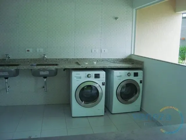 Imagem 16: Apartamento com 2 Quartos À Venda por R$ 240000.00, 52.00 M2 - Brasil - Londrina/Pr