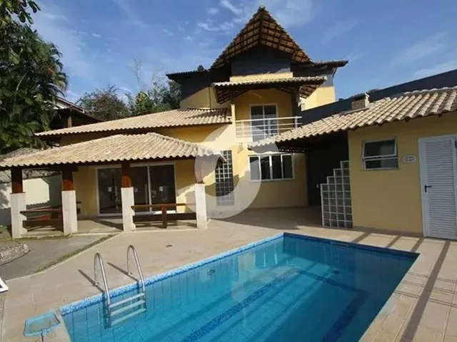 Imagem: Casa Alto Padrão Dentro de Condomínio