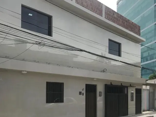 Imagem: A casa possui 2 Dormitórios, 1 Banheiro, 1 Vaga na garagem