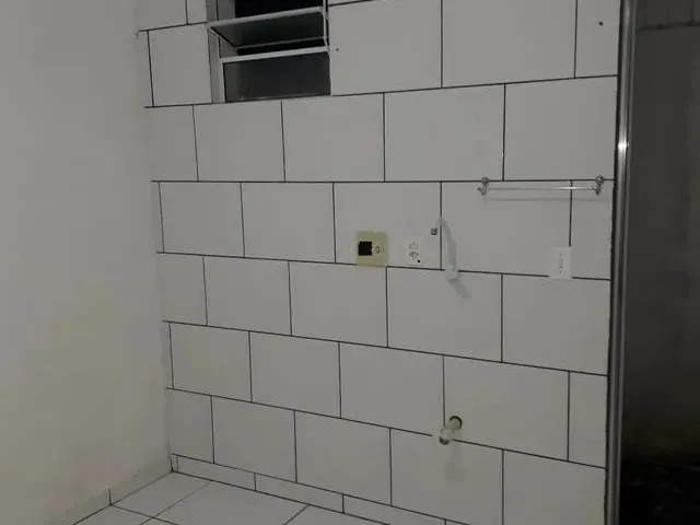 Imagem 1: Alugo Casa de Fundos na Nova Rússia