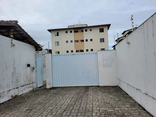 Imagem 12: Apartamento Térreo com 2 Quartos (Sendo 1 Suíte) em Lauro de Freitas (Pitangueiras