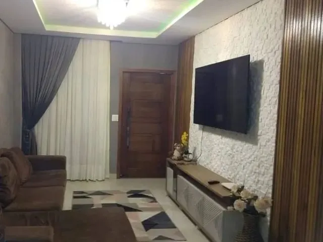 Imagem: A casa possui 3 Dormitórios, 1 Suíte, 1 Banheiro, 78m²