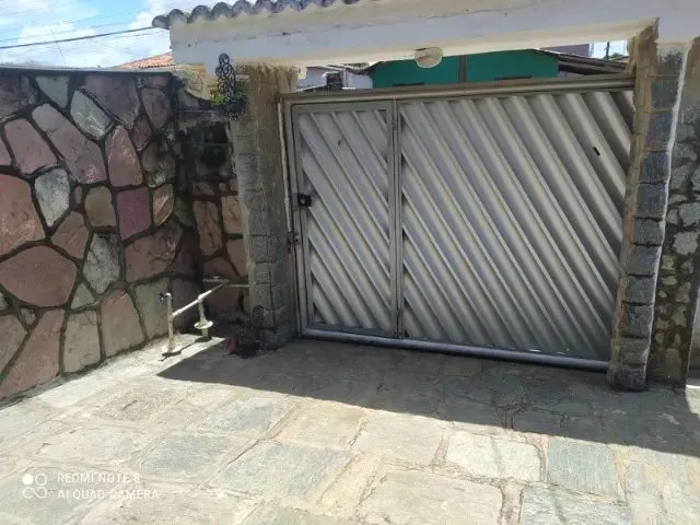 Imagem 1: Casa no Valentina Figueiredo com 03 Quartos