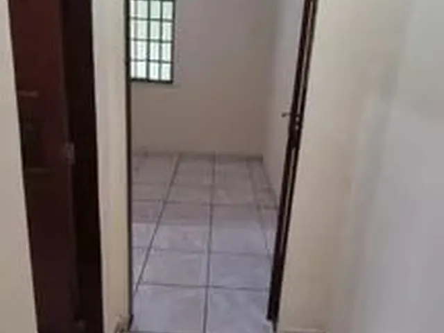 Imagem 3: Casa, Bairro: Caimbe, 02 Quartos, 02 Banheiro ( Sendo 01 com Blindex) , Garagem, Quintal