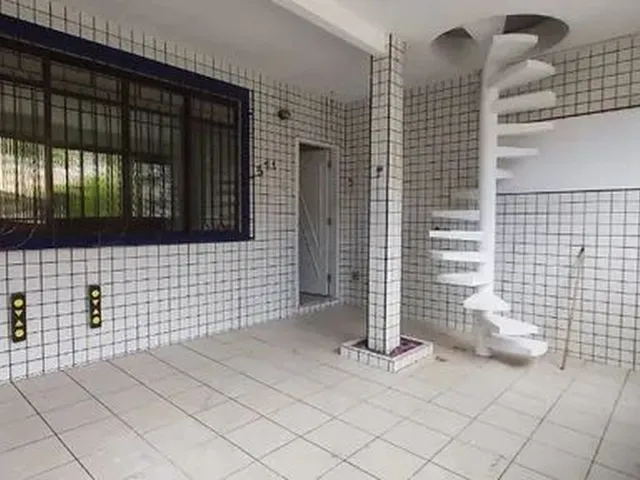 Imagem: Sobrado na Vila São Jorge em São Vicente