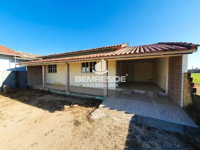 Imagem: Casa com Amplo Pátio com Execelente Localização