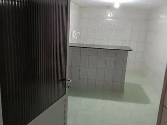 Imagem: A casa possui 1 Dormitório, 1 Banheiro, 60m² de Área e