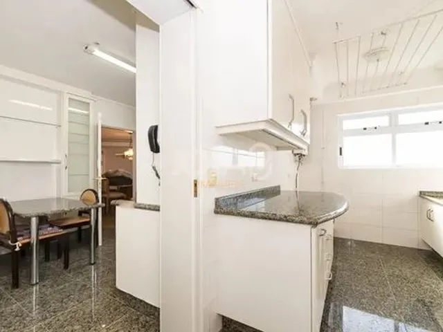 Imagem 9: Curitiba - Apartamento Padrão - Batel