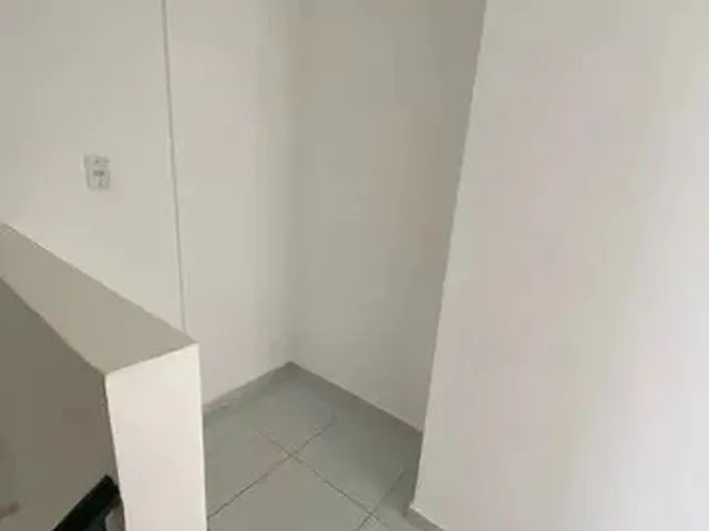 Imagem 2: Casa Duplex em Condomínio Fechado - 78M2, 2Quartos, 2Suites com Box e Armários