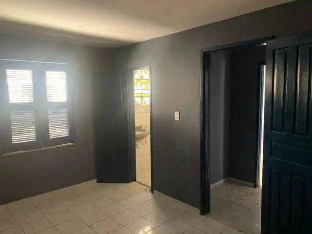 Imagem 3: Kitnet/Conjugado para Aluguel com 10 Metros Quadrados com 1 Quarto em Montese - Fortaleza