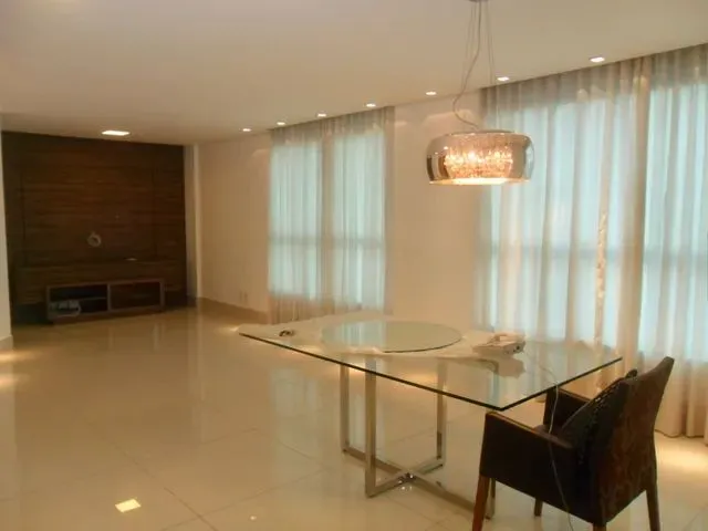 Imagem: Apartamento para Aluguel com 262 Metros