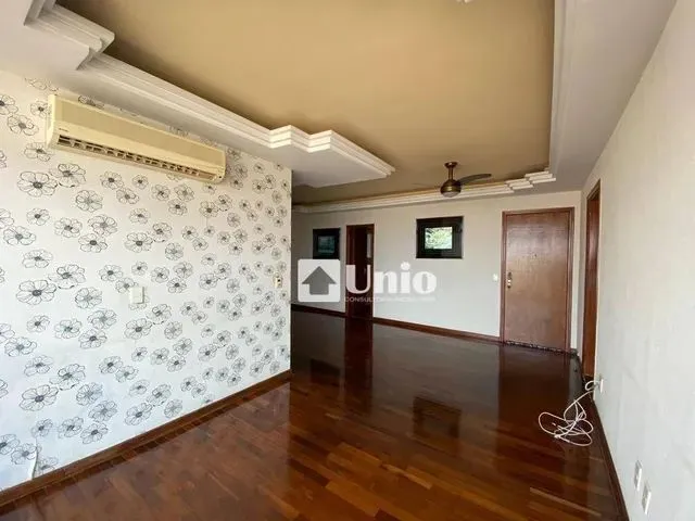 Imagem: Apartamento com 3 Dormitórios À Venda