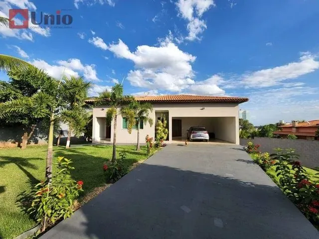 Imagem: Casa com 3 Dormitórios À Venda, 334 M²