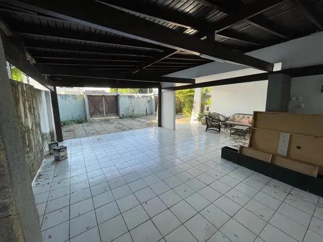 Imagem 2: Casa 3 Suítes - Zona Leste / São Cristóvão