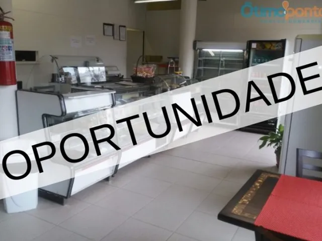 Imagem: Casa de Massas À Venda em Curitiba no Bairro