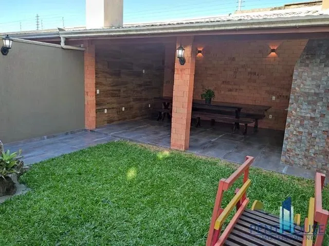 Imagem 8: Casa para Venda em Camboriú, Centro, 3 Dormitórios, 2 Suítes, 3 Banheiros, 2 Vagas