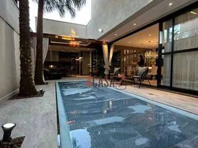Imagem: Casa com 3 Suítes À Venda, 330 M² Condomínio