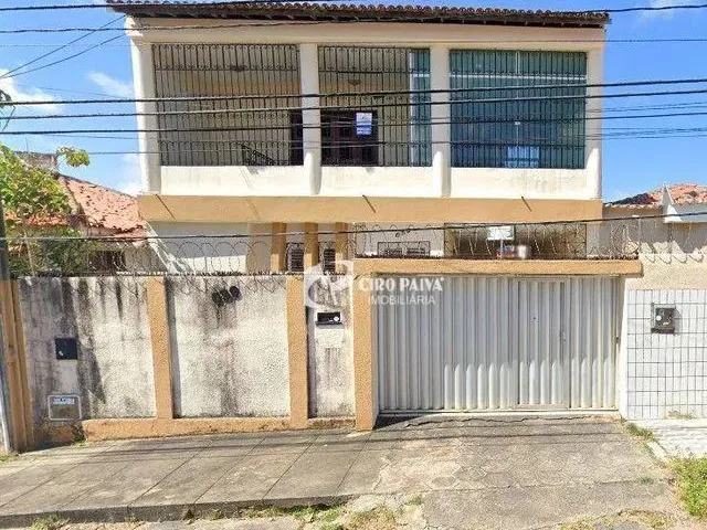 Imagem: Casa com 6 Dormitórios À Venda, 230 M²