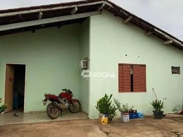 Imagem: Casa com 3 Quartos Bem Localizada na Zona