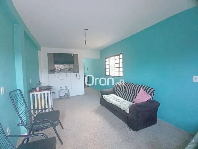 Imagem: Casa com 2 Dormitórios À Venda, 90 M²