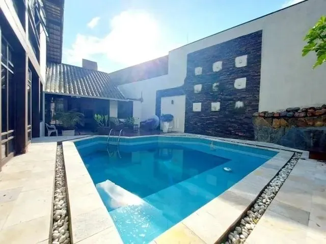 Imagem 1: Joinville - Casa Padrão - Floresta