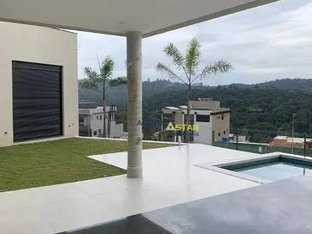 Imagem: Casa com 5 Dormitórios À Venda, 400 M²