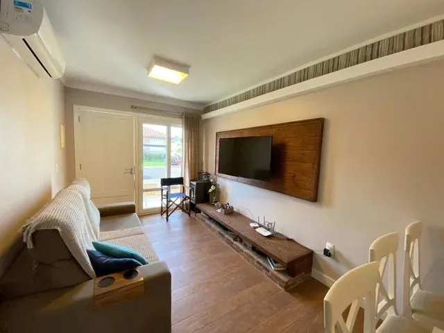 Imagem 11: Elegance Imóveis: Belíssima Casa Térrea com 3 Dormitórios, Totalmente Mobiliada E