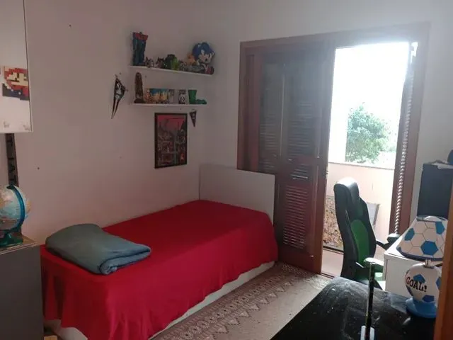 Imagem: Lindo Sobrado Amplo, Seguro com Salão de