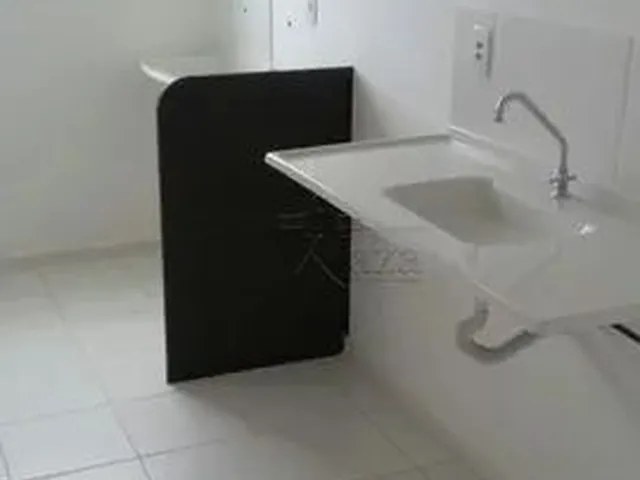Imagem: O apartamento possui 2 Dormitórios, 1 Banheiro, 1 Vaga na