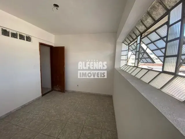 Imagem 12: Kitnet para Aluguel 2 Quartos no Bairro Parque Maracana
