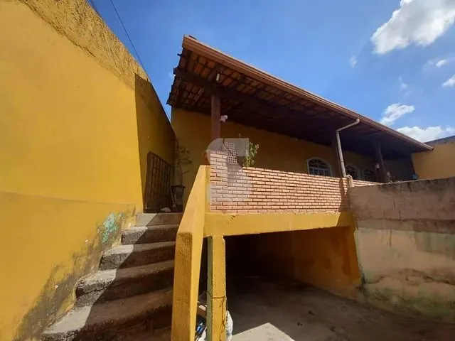 Imagem: Que Tal Uma Casa, Numa Excelente Localização