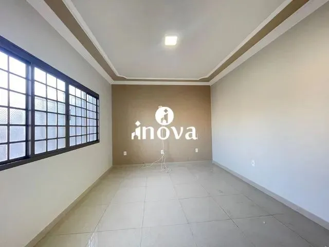 Imagem 3: Casa para Aluguel, 3 Quartos, 1 Suíte, 3 Vagas, Nenê Gomes, Jardim - Uberaba/Mg