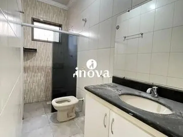 Imagem 14: Casa para Aluguel, 3 Quartos, 1 Suíte, 3 Vagas, Nenê Gomes, Jardim - Uberaba/Mg