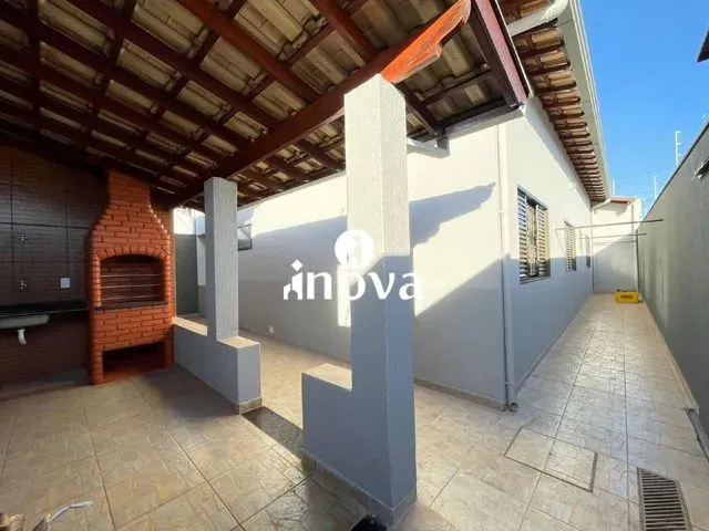 Imagem 11: Casa para Aluguel, 3 Quartos, 1 Suíte, 3 Vagas, Nenê Gomes, Jardim - Uberaba/Mg