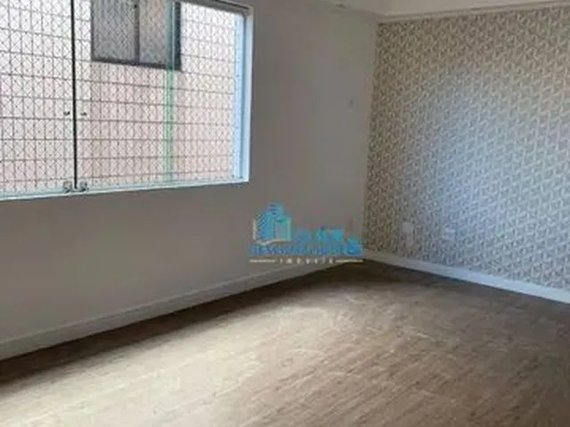 Imagem: Casa Triplex - Locação - Vila Valença