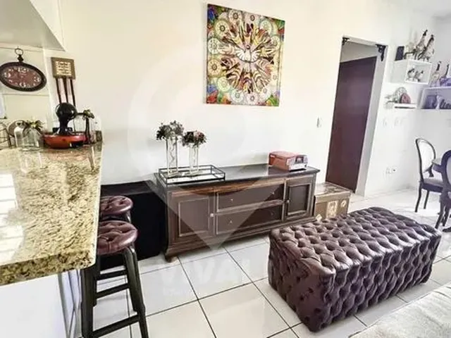 Imagem: O apartamento possui 2 Dormitórios, 1 Banheiro, 1 Vaga na