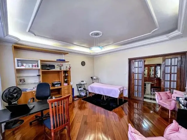 Imagem 2: Casa 4 Quartos no Castelo
