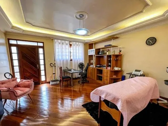 Imagem 7: Casa 4 Quartos no Castelo