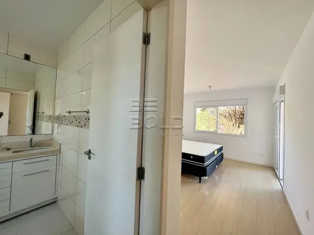 Imagem 2: Casa 4 Dormitórios em Coqueiros